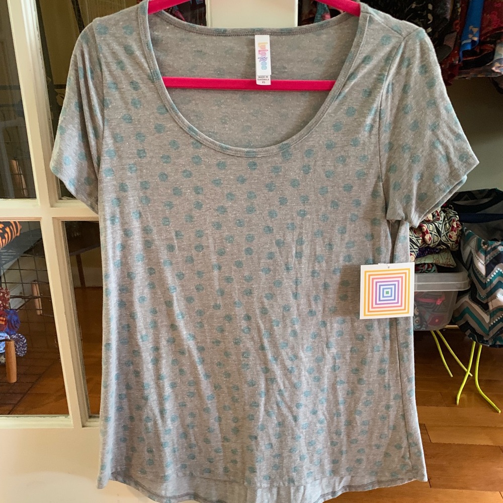 LULAROE CLASSIC TEE